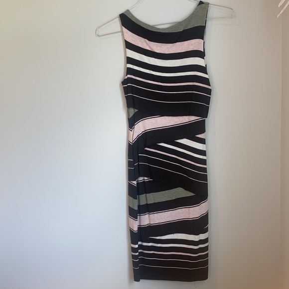 Anthropologie Column mini Dress by Bailey 44 Cap Sleeve  Size S Brown - Picture 5 of 5